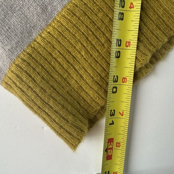 BCBG MAXAZRIA Women’s Asymmetrical Striped Short Sleeve Sweater Size Medium - Picture 7 of 12